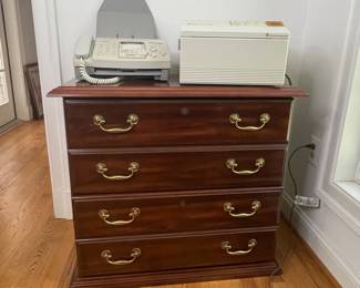 Georgian Court Cherry finish Bachelor Chest