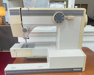 Montgomery Ward UHT J 1947 Sewing Machine