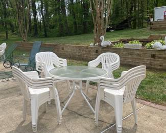 Patio Set with Round Glass Top Table and Stackable Chairs