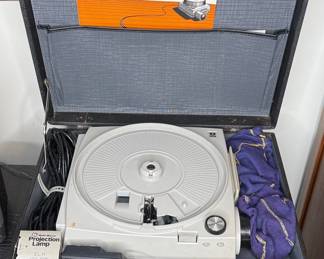 Kodak Ektagraphic Slide Projector Model 