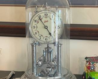 Schatz 400-Day Clock