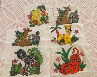 Vintage Embroidered Animal Hand Towels