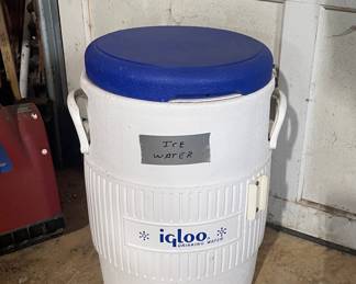 Igloo 10 Gallon Drinking Water Cooler