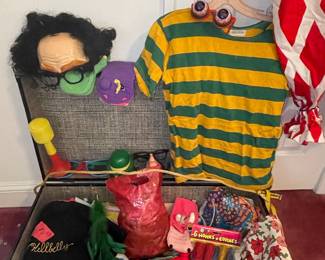 Clown Costume and Accessories Trunk Vtg