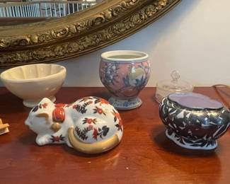 Vintage Imari Porcelain Cat Figurine & Dishes