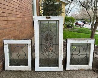 009 1906 Antique Glass Panels