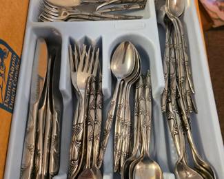  Orleans Ladies Fingers Stainless Steel Flatware