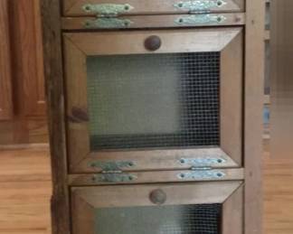 Retro Potato Hutch