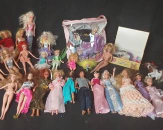  06 Vintage Barbie Doll Lot With Accessories