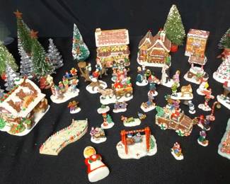 Gingerfrost Lane 2005 Christmas Town Miniatures