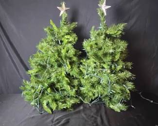 Christmas Tree Twins