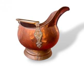 107 LargeAntiqueCopperCoalScuttleBucketwBrassHandleShovelLip