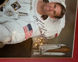 	#83	KW	Vintage NASA Space Shuttle memorabilia lot (6 pieces, signed photo + patches + pins including STS-26, Endeavour, Challenger, booster, etc.)	 $ 80.00 																							