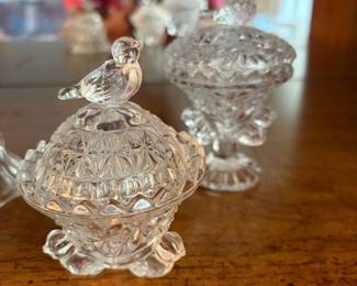 	#53		West Germany Hofbauer “Byrdes” 4 piece lot including egg ring box with bird lid (2.5" x 3"), bird bell (4" x 3"), vanity box with bird lid, and vanity pedestal with bird lid.	 $ 35.00 																							