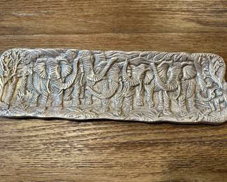 	#89	RA	Oblong aluminum elephant tray (16.5 x 5)	 $ 18.00 																							