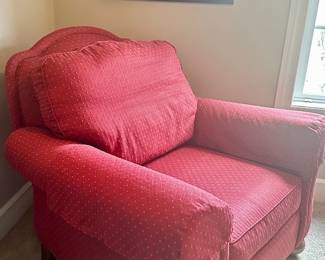 	#84	RA	Ethan Allen oversized armchair, red upholstery (40W x 34D x 37H)	 $ 70.00 																							