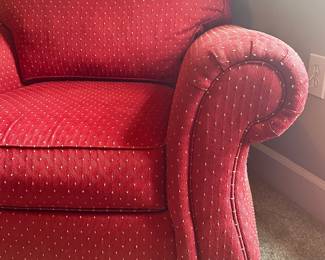 	#84	RA	Ethan Allen oversized armchair, red upholstery (40W x 34D x 37H)	 $ 70.00 																							