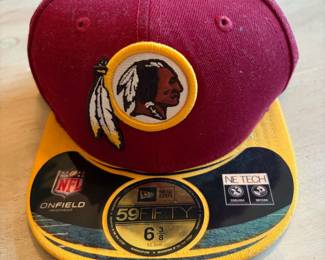 	#75	KW	Vintage New Era 59FIFTY Washington Redskins fitted hat (size 6 3/8, new with tags)	 $ 40.00 																							