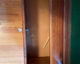 	#34		Antique gun cabinet with glass door, drawer, and keys (approx. 22–44 x 17.5 x 31)	 $ 200.00 																							
