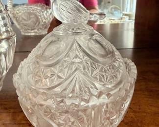 	#50		MCM Hofbauer “Byrdes” 2 piece lot including candy dish with bird lid and handled basket with bird detail.	 $ 38.00 																							