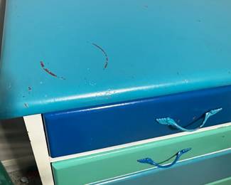 	#86	RA	Painted wood chest of drawers, Davis Cabinet Co. (Nashville, TN), (7) drawers, as-is paint (36W x 20D x 48.5H)	 $ 55.00 																							