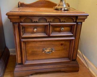 	#28		Bassett side table, (2) drawers (as-is, 27 x 17 x 26)	 $ 60.00 																							