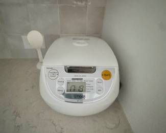 Electric rice cooker $100