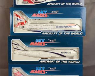 Sky Marks Voyager Plane Model Kits Including United Kingdom Voyager A330-200, British Airways A380, Israel Airlines B747-400, And China Airlines B747-400, All Are 1:200 Scale, Total Qty 4