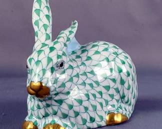  Herend Handpainted Fishnet Porcelain Resting Rabbit Figurine With 24K Gold Accents, Approx 3.5" x 4.5"