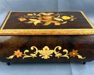 Reuge Swiss Musical Movement Music Box, Plays Torna A Surriento, Approx 3.25” x 7.5” x 5”