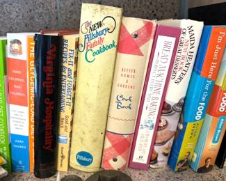 Cookbooks: Alton Brown, baking, diet, Russian