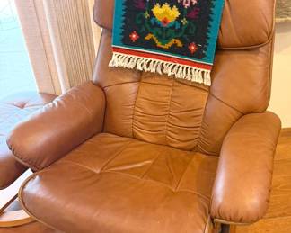 Stressless-style armchair with ottoman