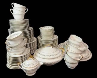 Royal Jackson Fine China in Gardenia Pattern