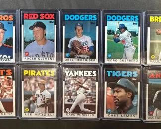 1986 Topps MLB Collectible Lot.