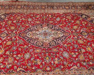 BEAUTIFUL PERSIAN RUG HUGE!