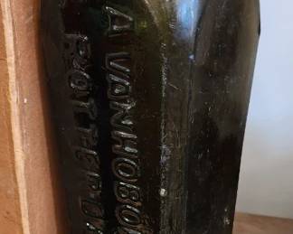 ANTIQUE BOTTLE