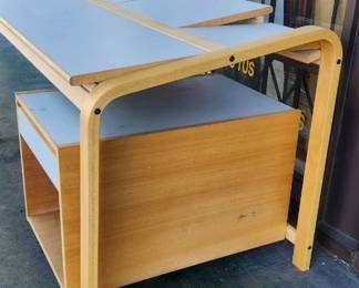 Mac-Table Rare