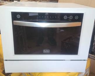 BLACK + DECKER DISH WASHER NEW