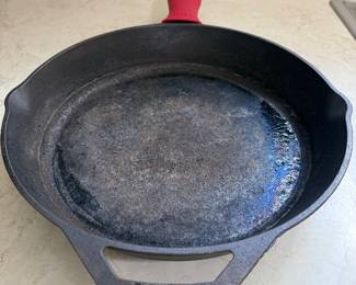 Lodge Cast Iron Frying Pan 