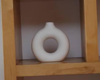 Minimalist decor piece