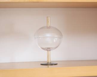 Minimalist decor piece