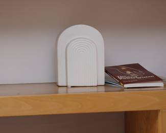 Minimalist decor piece