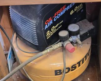 Small air compressor
