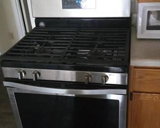 Stove (basement kitchen)