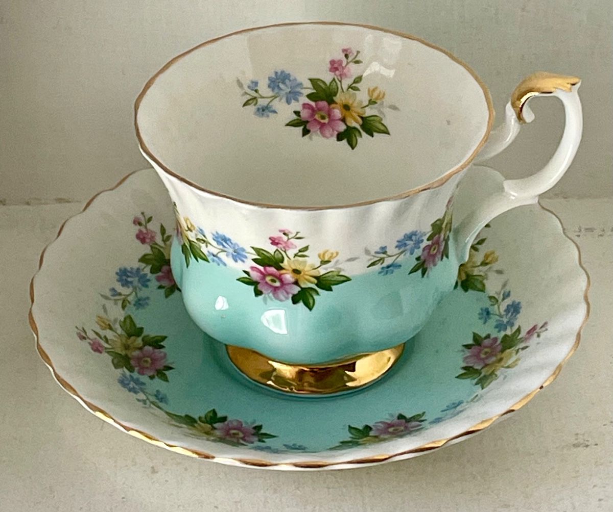 TEA CUP/SAUCER