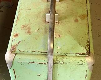 ANTIQUE DR. PEPPER COOLER