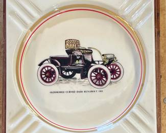Large Vintage Hyalyn Ashtray