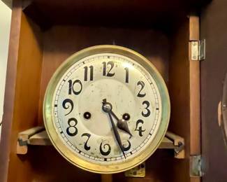 ANTIQUE PENDULUM CLOCK 