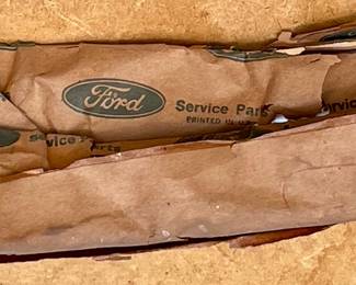 **NOS   SET/2 FORD FENDER MOULDINGS  67/68 MERCURY COUGAR