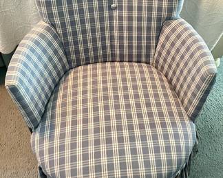 TUFTED BLUE/WHITE PLAID ARM CHAIR